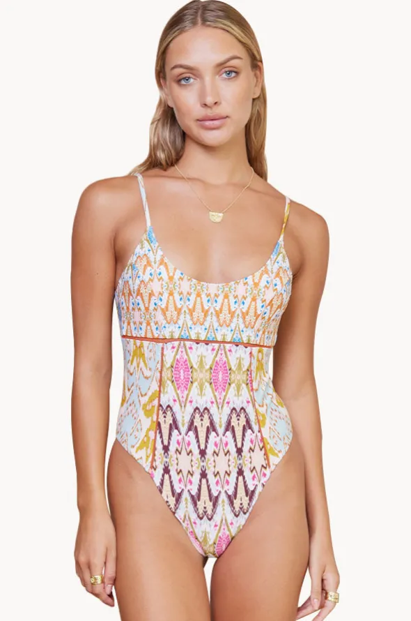 Alita Stevie One Piece