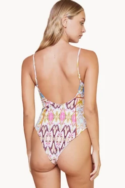Alita Stevie One Piece
