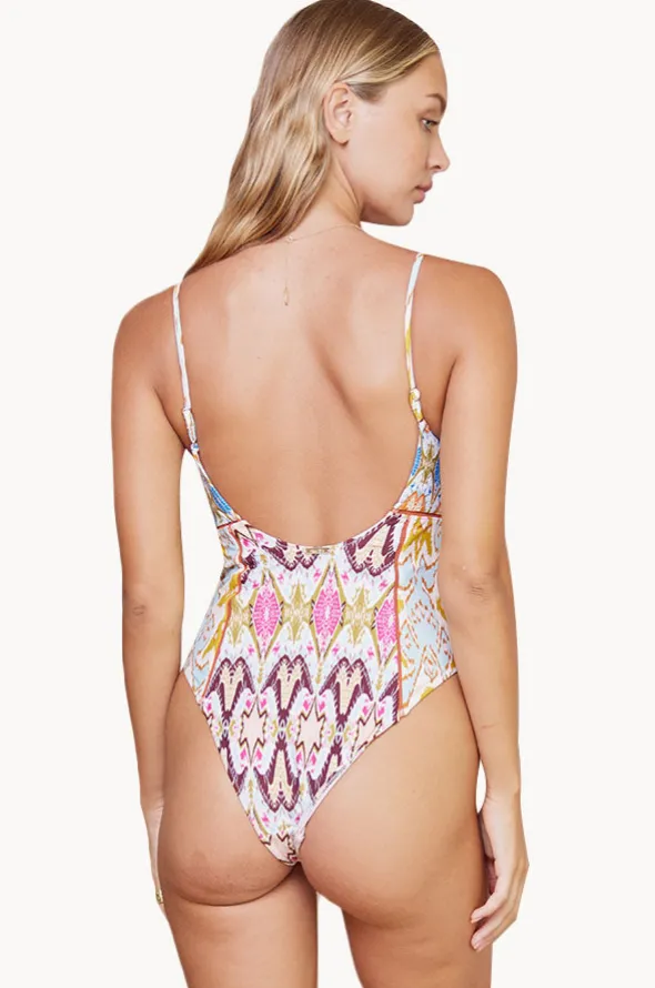 Alita Stevie One Piece