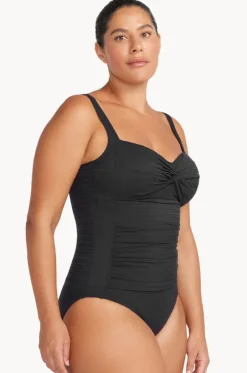Aria Botticelli One Piece