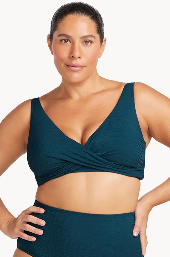 Aria Delacroix Bra