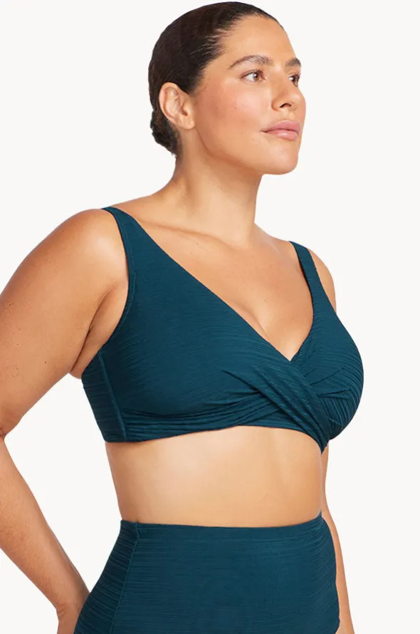 Aria Delacroix Bra