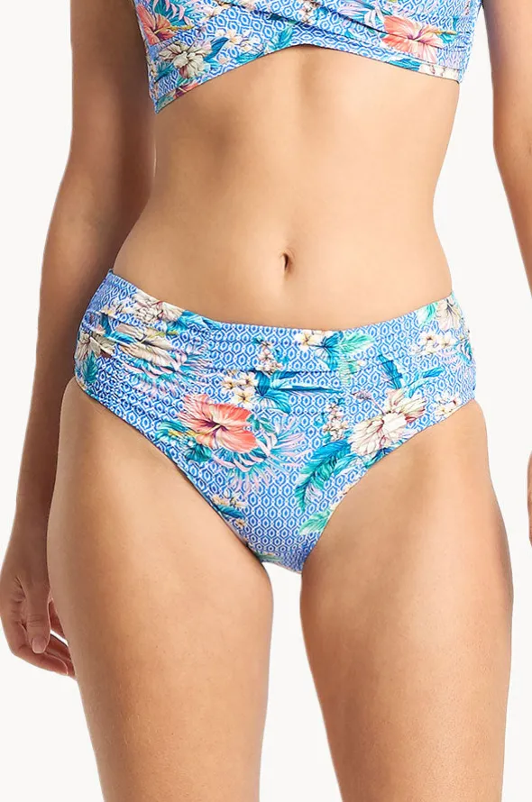 Chilio Ruched Mid Rise Pant