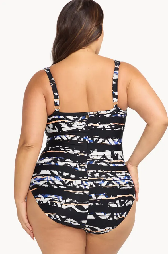 Provenance Raphael E/F Cup One Piece