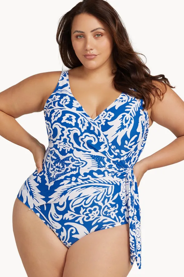 Sistine Hayes D/DD Cup One Piece