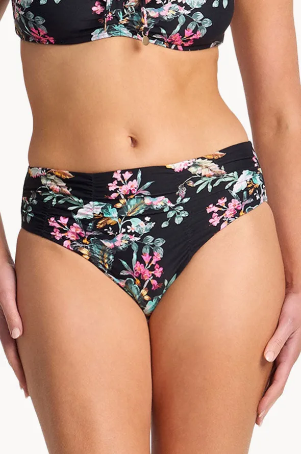 Viola Ruched Mid Rise Pant